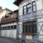 Schweizerhaus بيت ضيافة