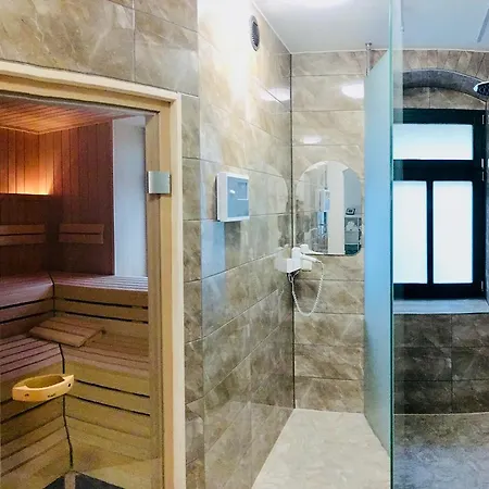 Schweizerhaus Konukevi 4*