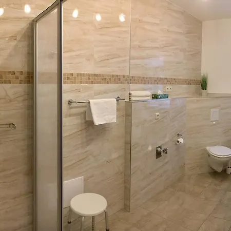 Schweizerhaus Maison d'hôtes 3*