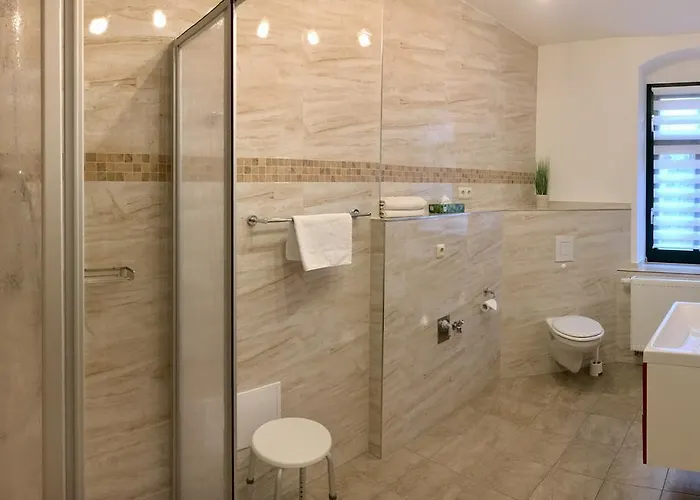 Schweizerhaus Pensión 3*